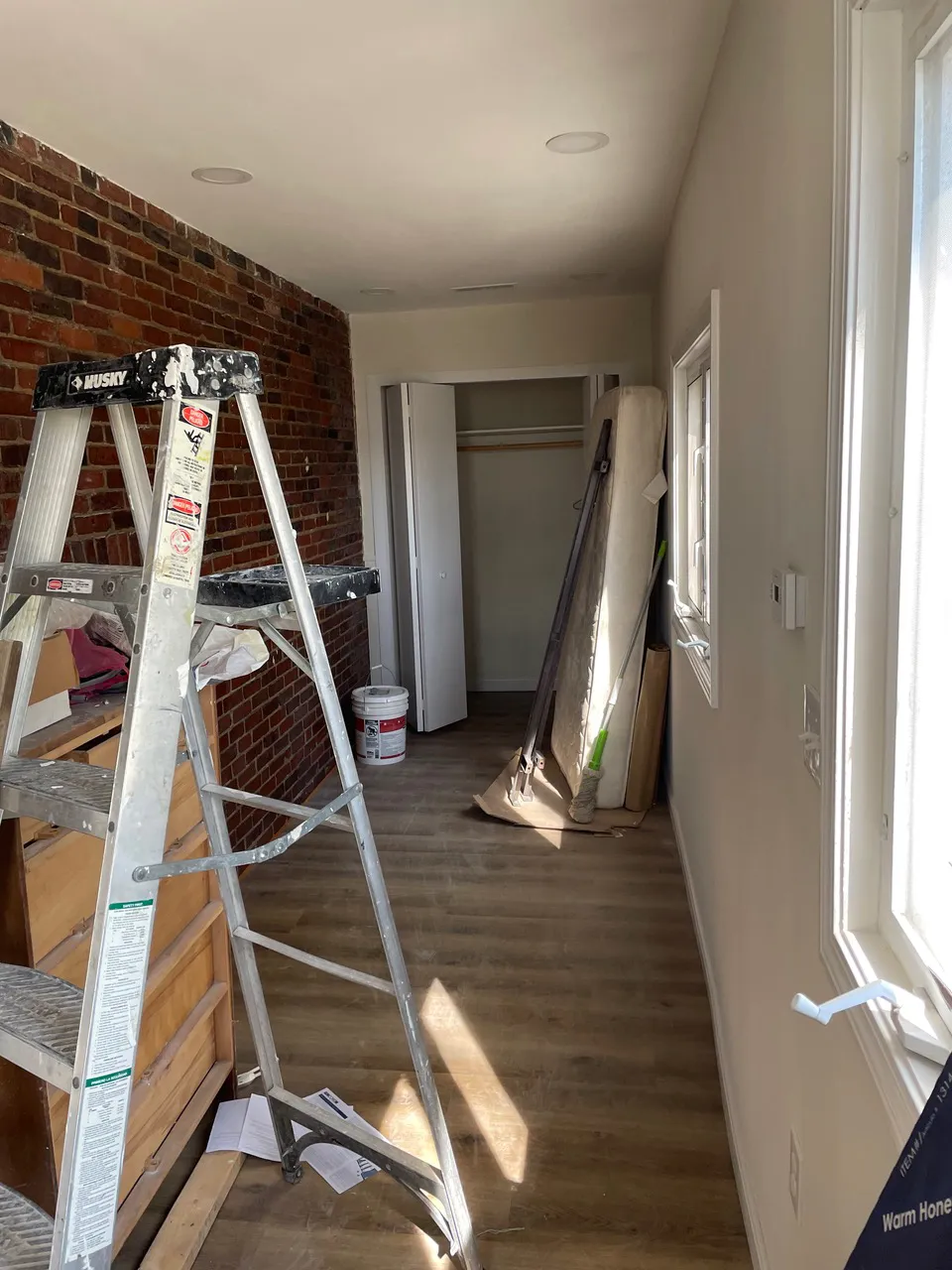 4 bed, 2 bath apartment for rent at 16 Copenger St Unit 2, Mission Hill — photo 12 of 40