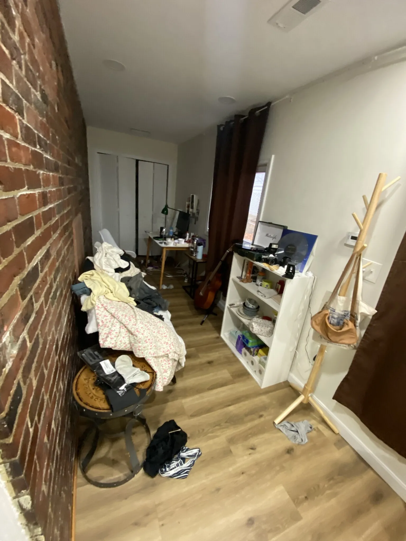 4 bed, 2 bath apartment for rent at 16 Copenger St Unit 2, Mission Hill — photo 9 of 40