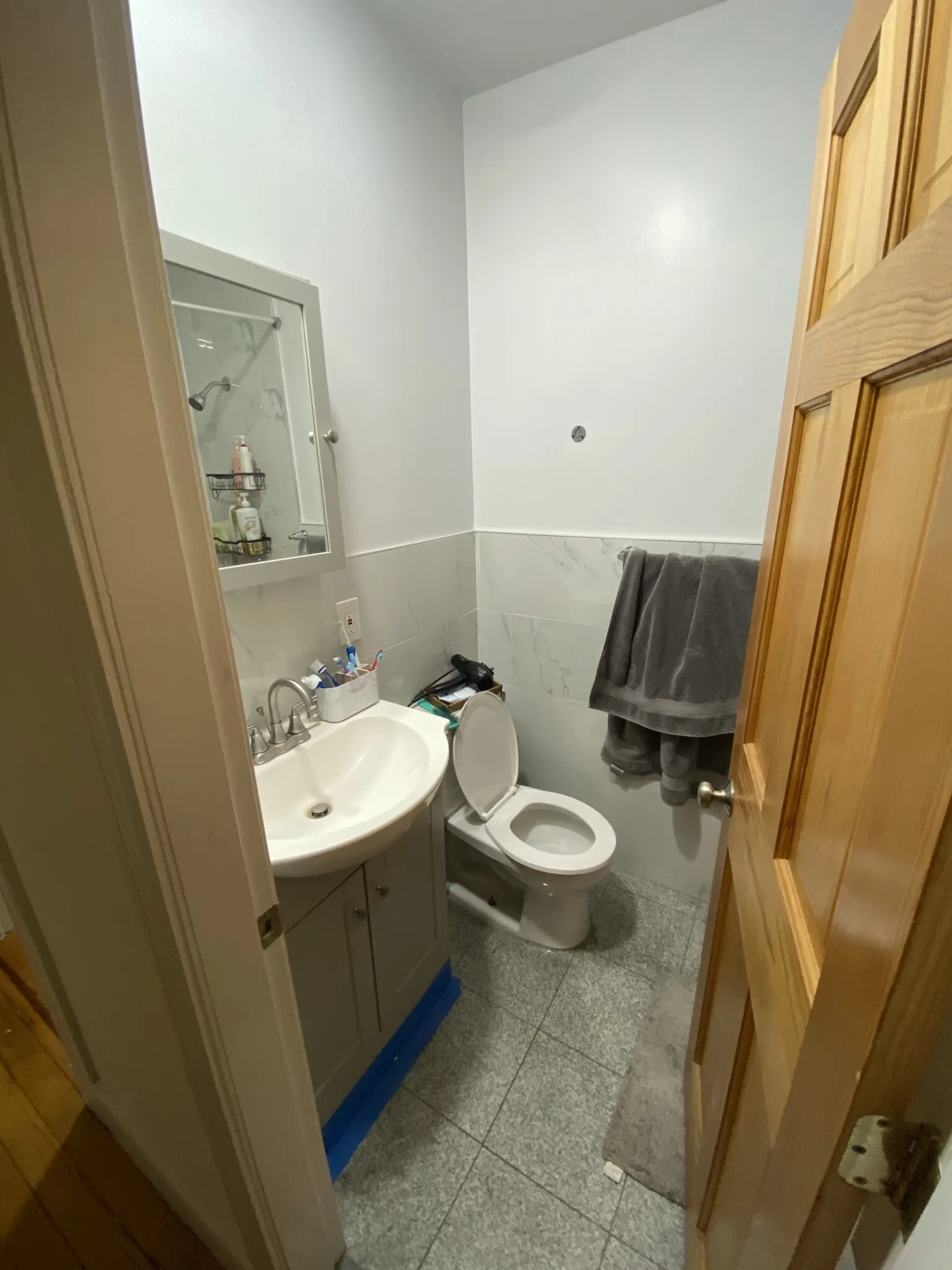 4 bed, 2 bath apartment for rent at 16 Copenger St Unit 2, Mission Hill — photo 5 of 40