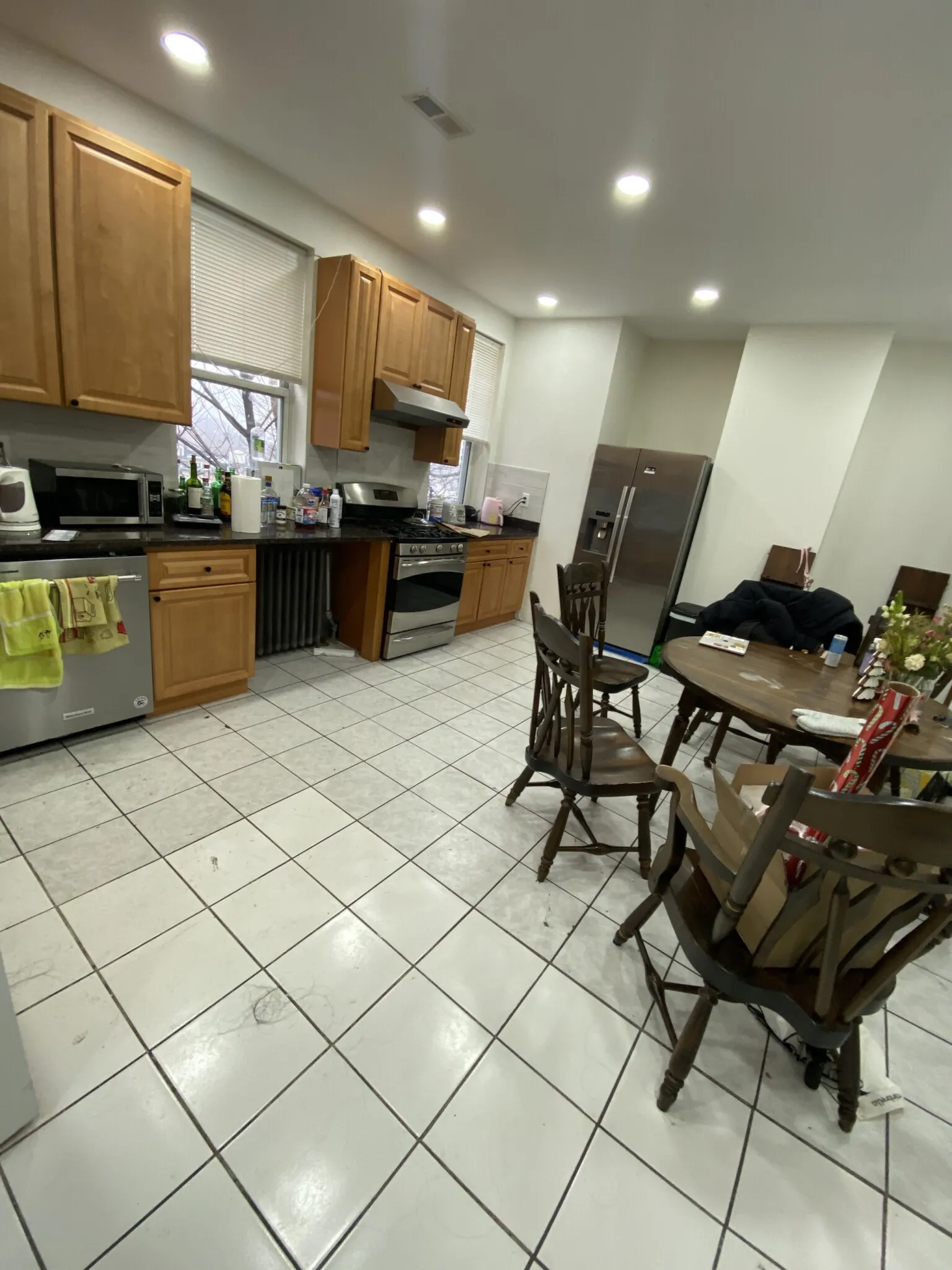 4 bed, 2 bath apartment for rent at 16 Copenger St Unit 2, Mission Hill — photo 10 of 40