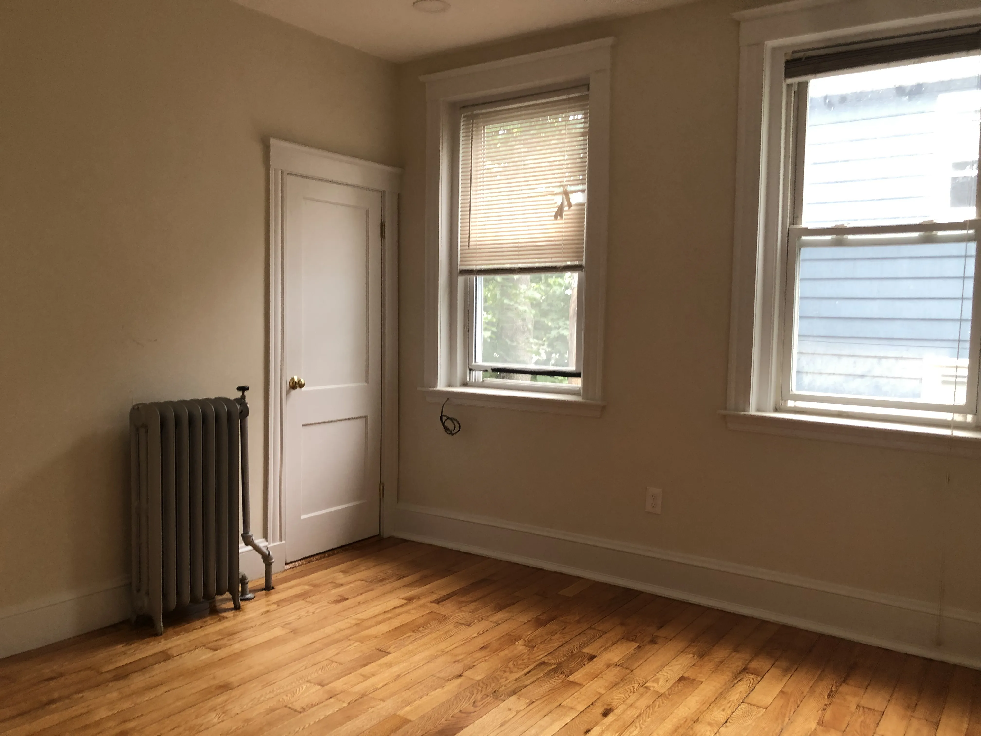 4.5 bed, 2 bath apartment for rent at 16 Copenger St Unit 2, Mission Hill — photo 7 of 23