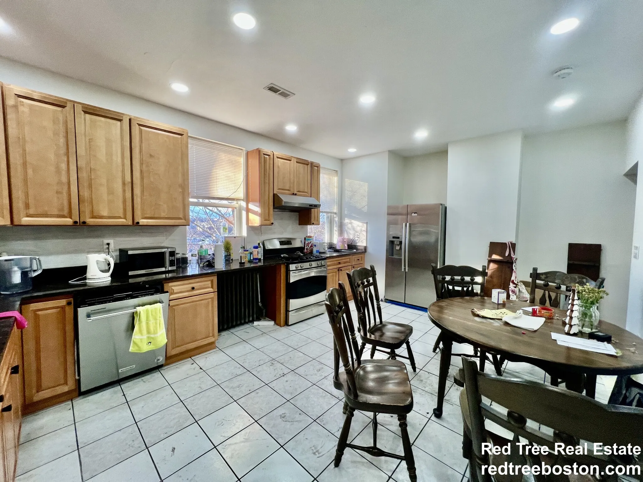 4 bed, 2 bath apartment for rent at 16 Copenger St Unit 2A, Mission Hill — photo 2 of 12