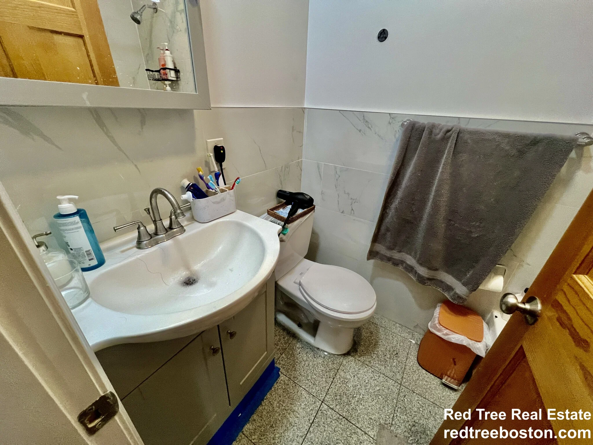4 bed, 2 bath apartment for rent at 16 Copenger St Unit 2A, Mission Hill — photo 10 of 12