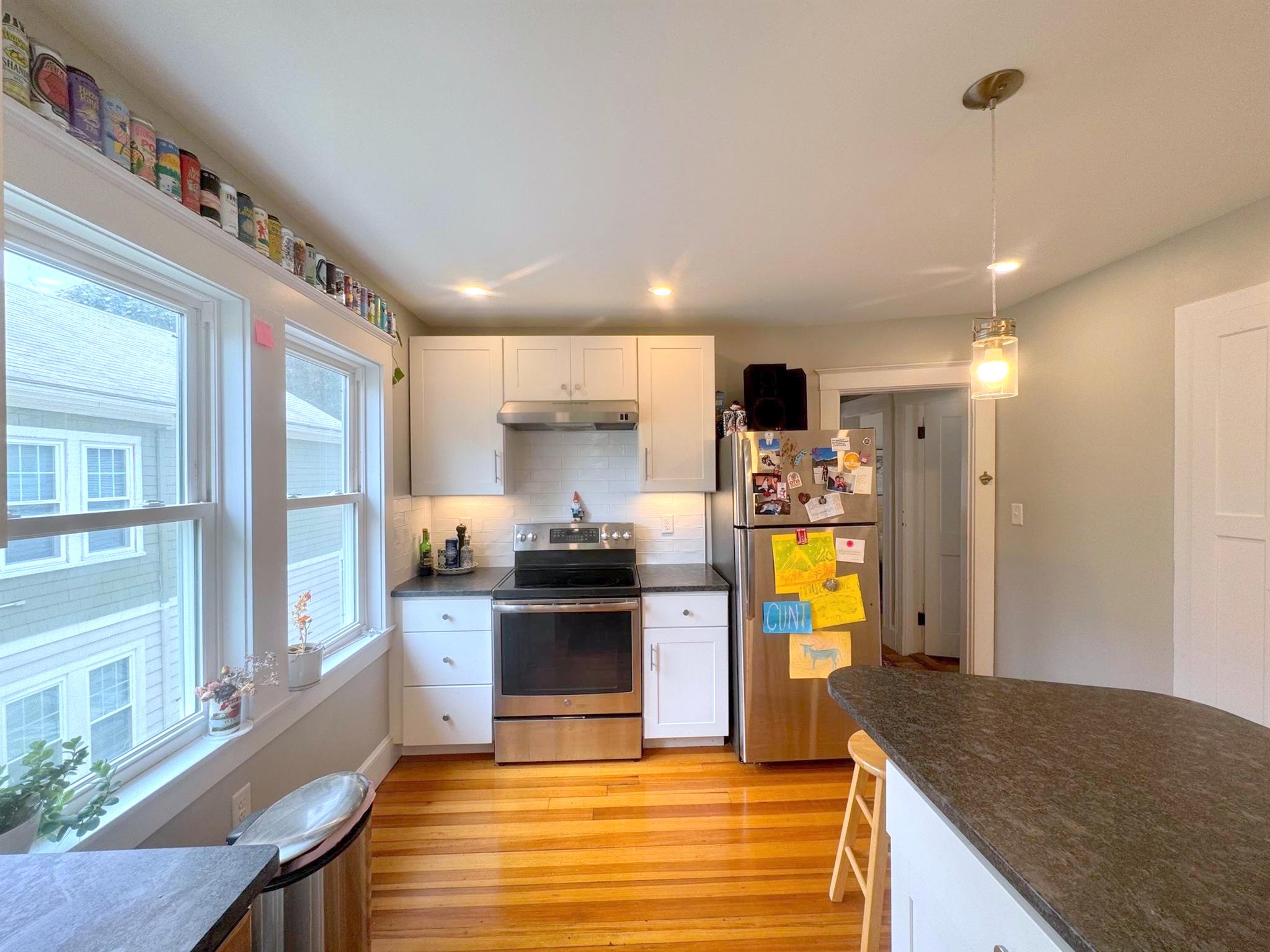3.5 bed, 1 bath apartment for rent at 16 Corinthian Rd Unit 2, Tufts