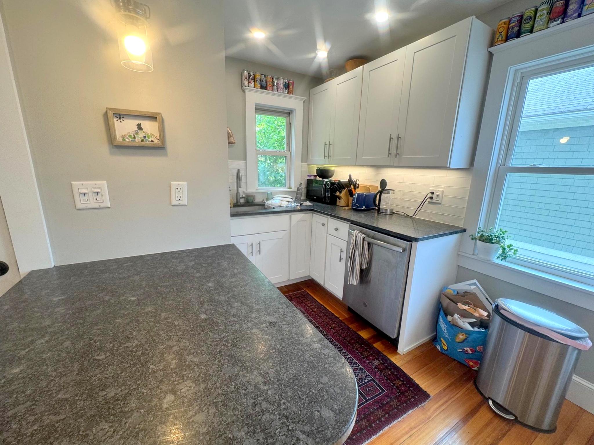 3.5 bed, 1 bath apartment for rent at 16 Corinthian Rd Unit 2, Tufts — photo 4 of 19