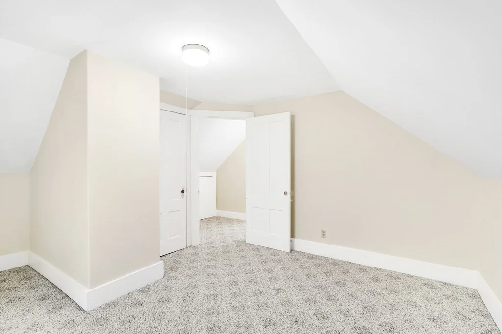 4 bed, 1 bath apartment for rent at 16 County St Unit 2, Foxborough — photo 36 of 39