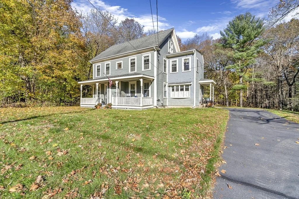 4 bed, 1 bath apartment for rent at 16 County St Unit 2, Foxborough — photo 5 of 39