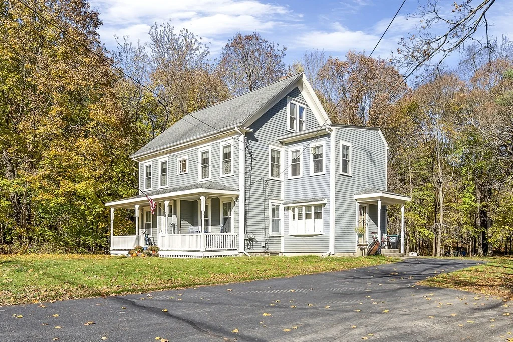 4 bed, 1 bath apartment for rent at 16 County St Unit 2, Foxborough — photo 4 of 39