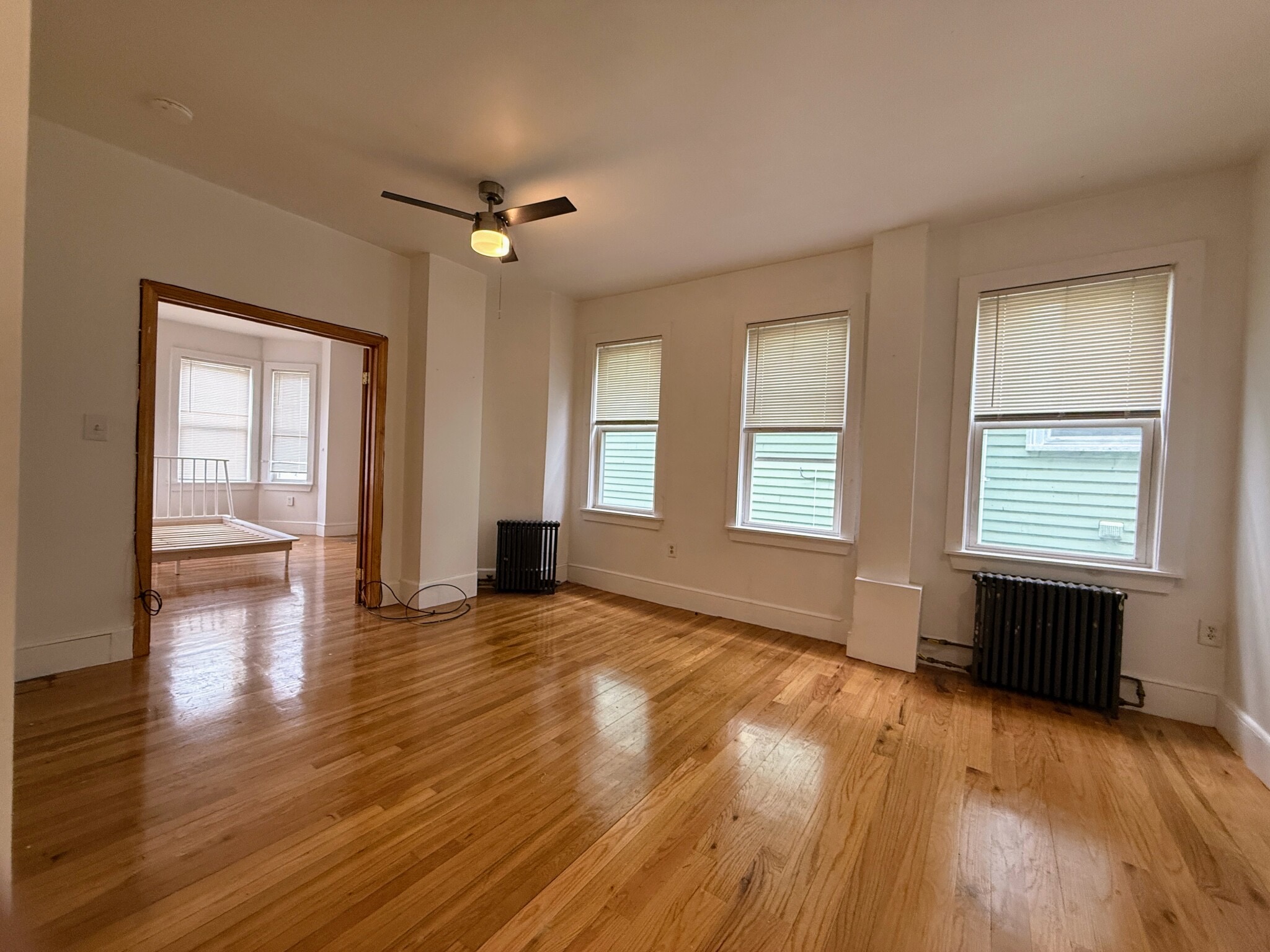 2 bed, 1 bath apartment for rent at 16 Creighton St Unit 2, Jamaica Plain — photo 4 of 7