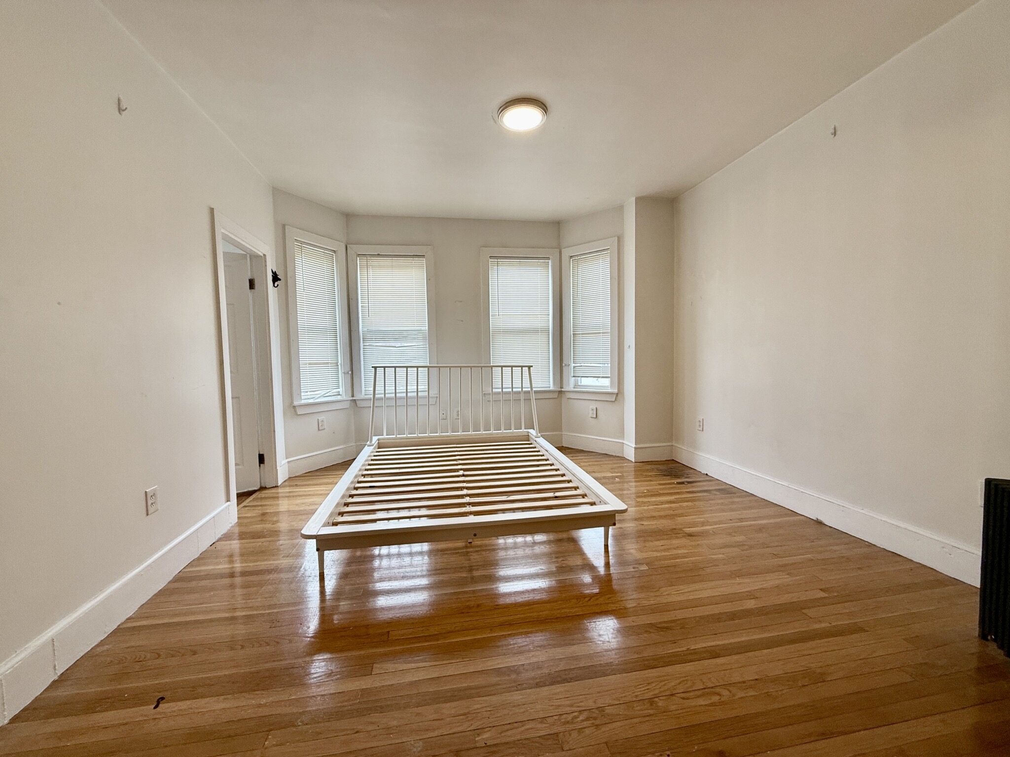 2 bed, 1 bath apartment for rent at 16 Creighton St Unit 2, Jamaica Plain — photo 7 of 7