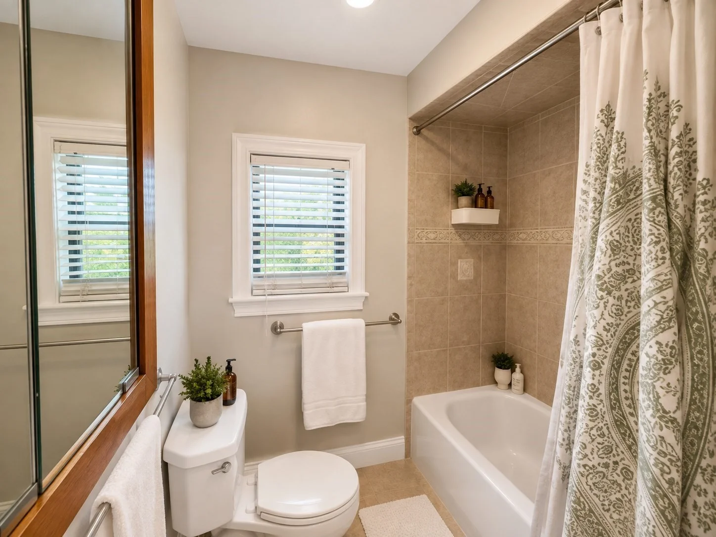 2 bed, 1 bath apartment for rent at 16 Cross Street East Unit 2, East Somerville — photo 7 of 15