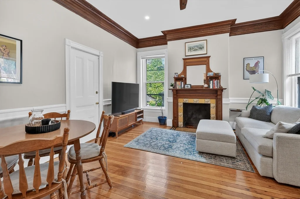 1 bed, 1 bath apartment for rent at 16 Cumberland St Unit 2, Back Bay