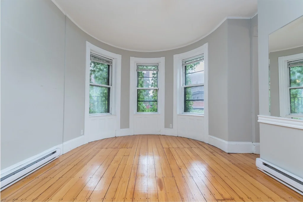 Studio bed, 1 bath apartment for rent at 16 Cumberland St Unit 3, Back Bay — photo 5 of 11