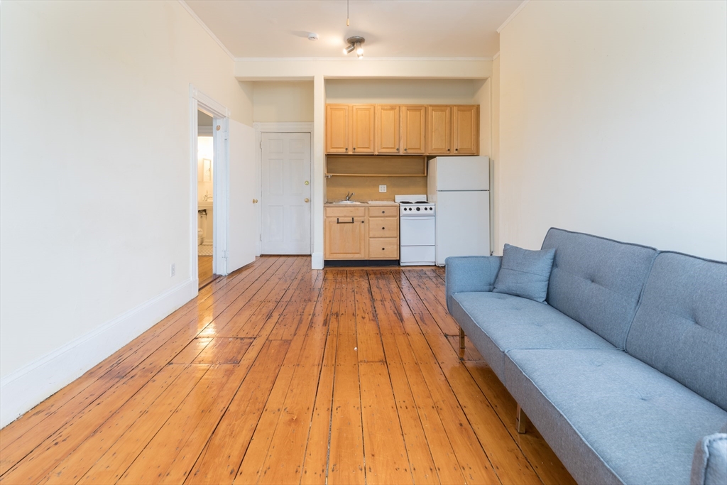 1 bed, 1 bath apartment for rent at 16 Cumberland St Unit 5, South End — photo 4 of 8