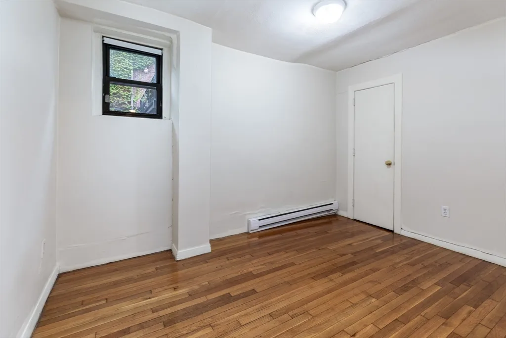 3 bed, 1 bath apartment for rent at 16 Cumberland St Unit B, Back Bay — photo 9 of 13