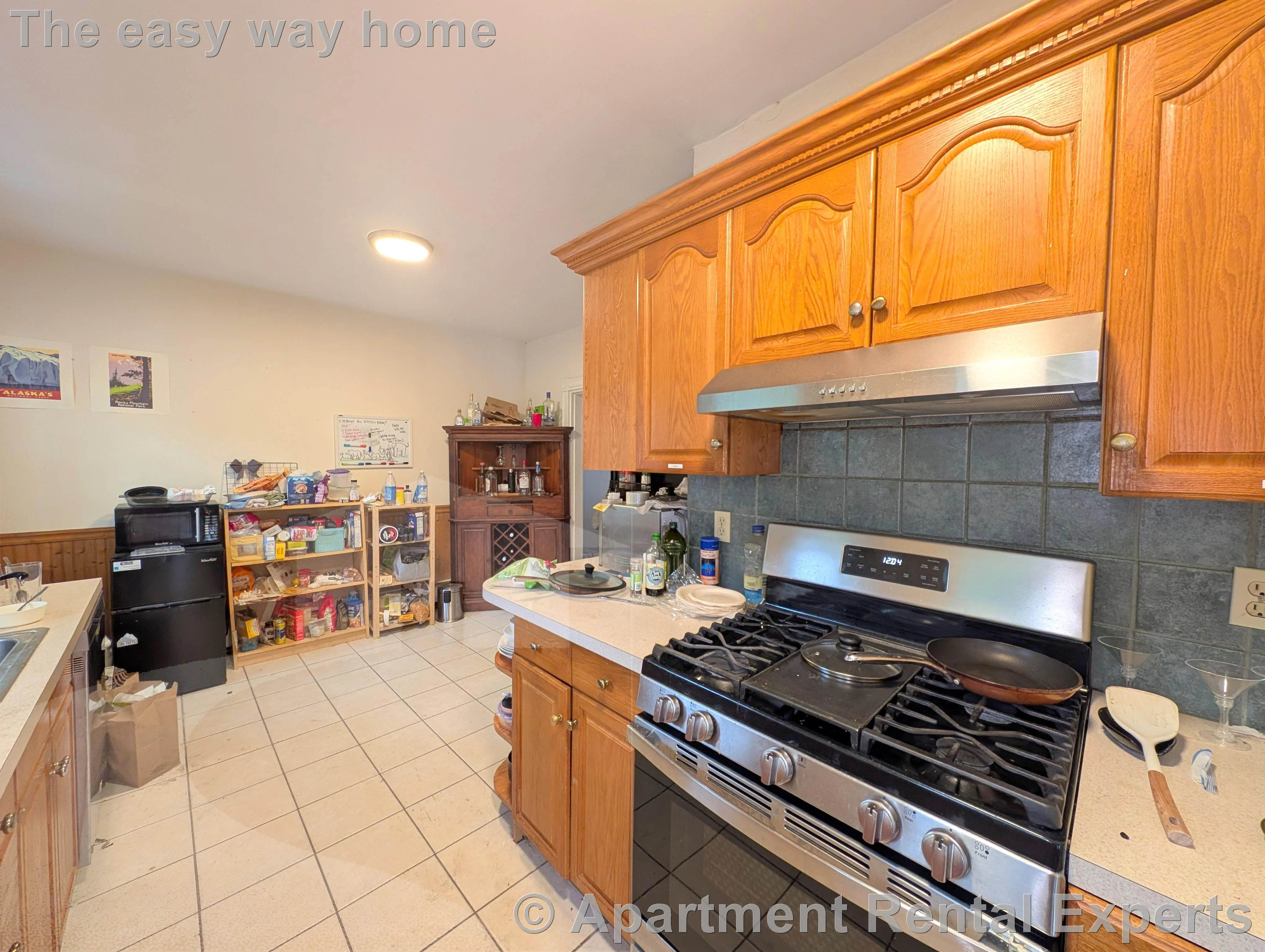 5 bed, 2 bath apartment for rent at 16 Curtis Ave, Tufts — photo 4 of 27