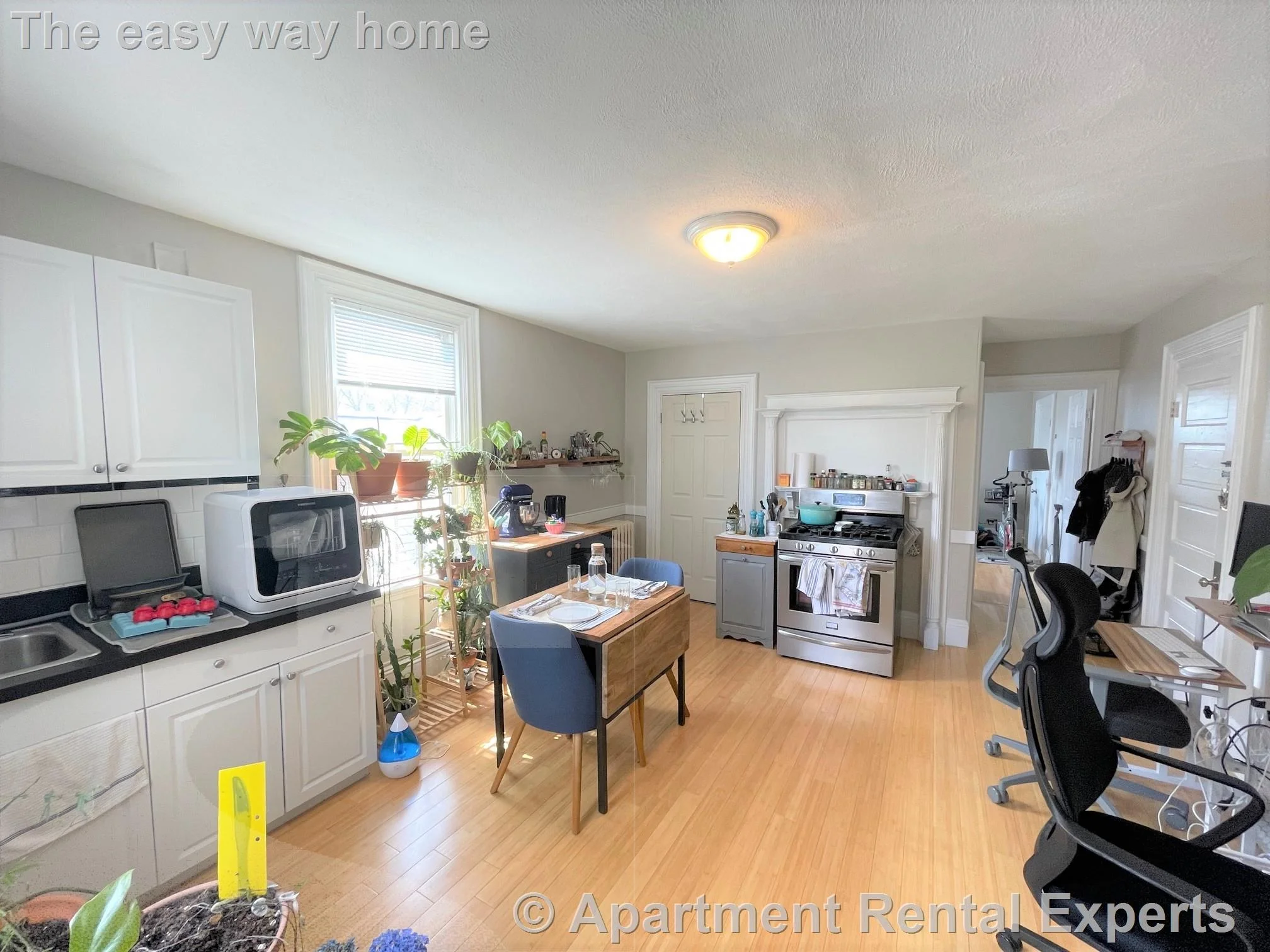 1 bed, 1 bath apartment for rent at 16 Cutter St Unit 2R, Sullivan Square — photo 1 of 10