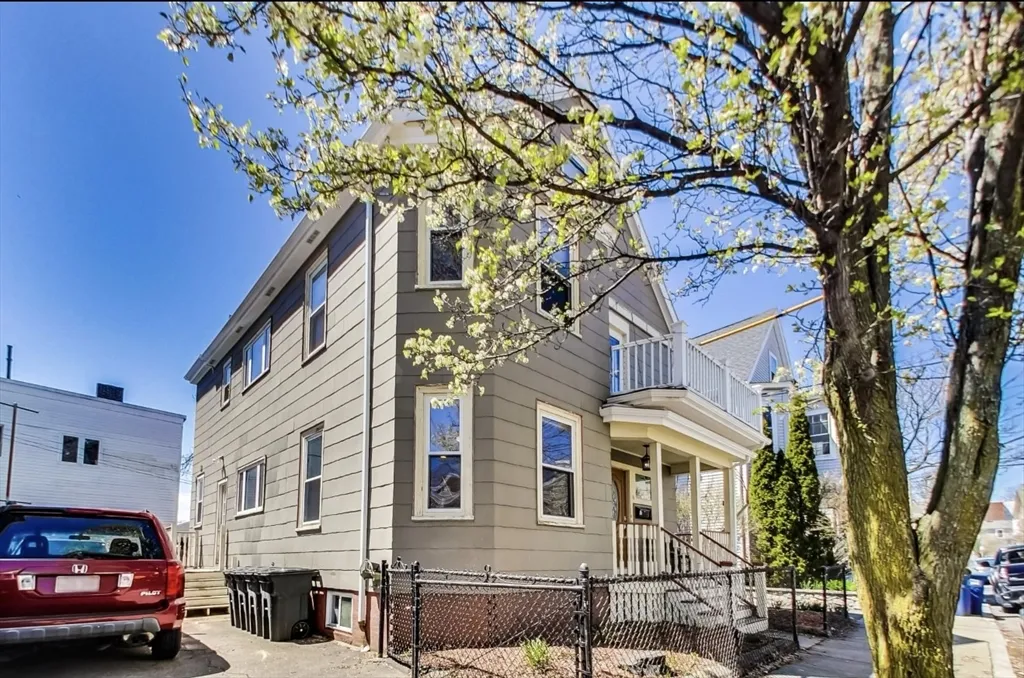 3 bed, 1 bath apartment for rent at 16 Cypress St Unit 1, Spring Hill — photo 1 of 21