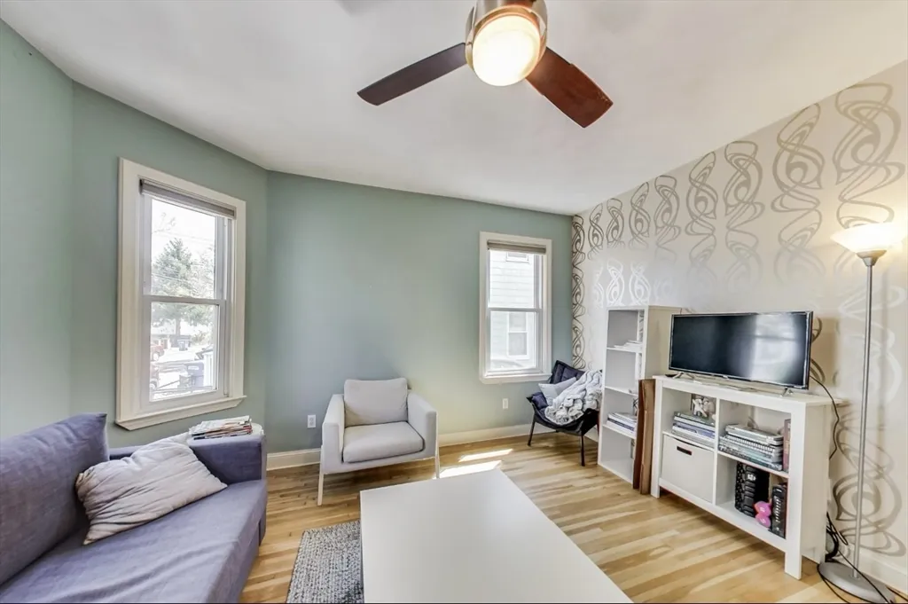 3 bed, 1 bath apartment for rent at 16 Cypress St Unit 1, Spring Hill — photo 6 of 21