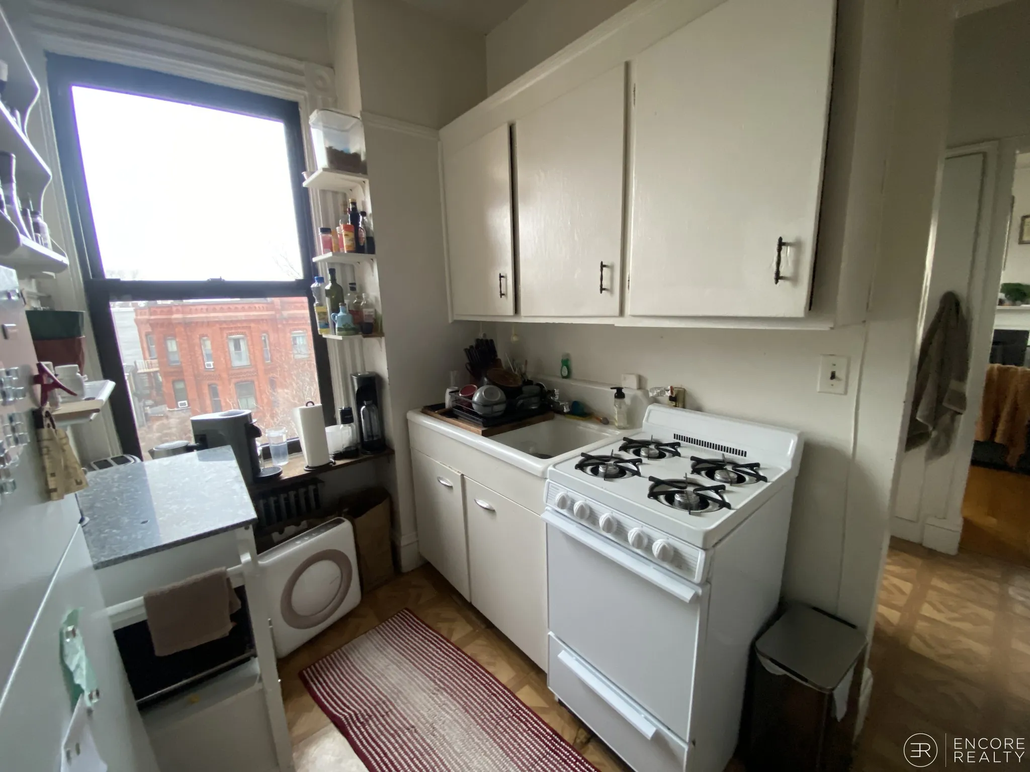 2 bed, 1 bath apartment for rent at 16 Davis Ave Unit 10, Emerson Gardens — photo 5 of 13