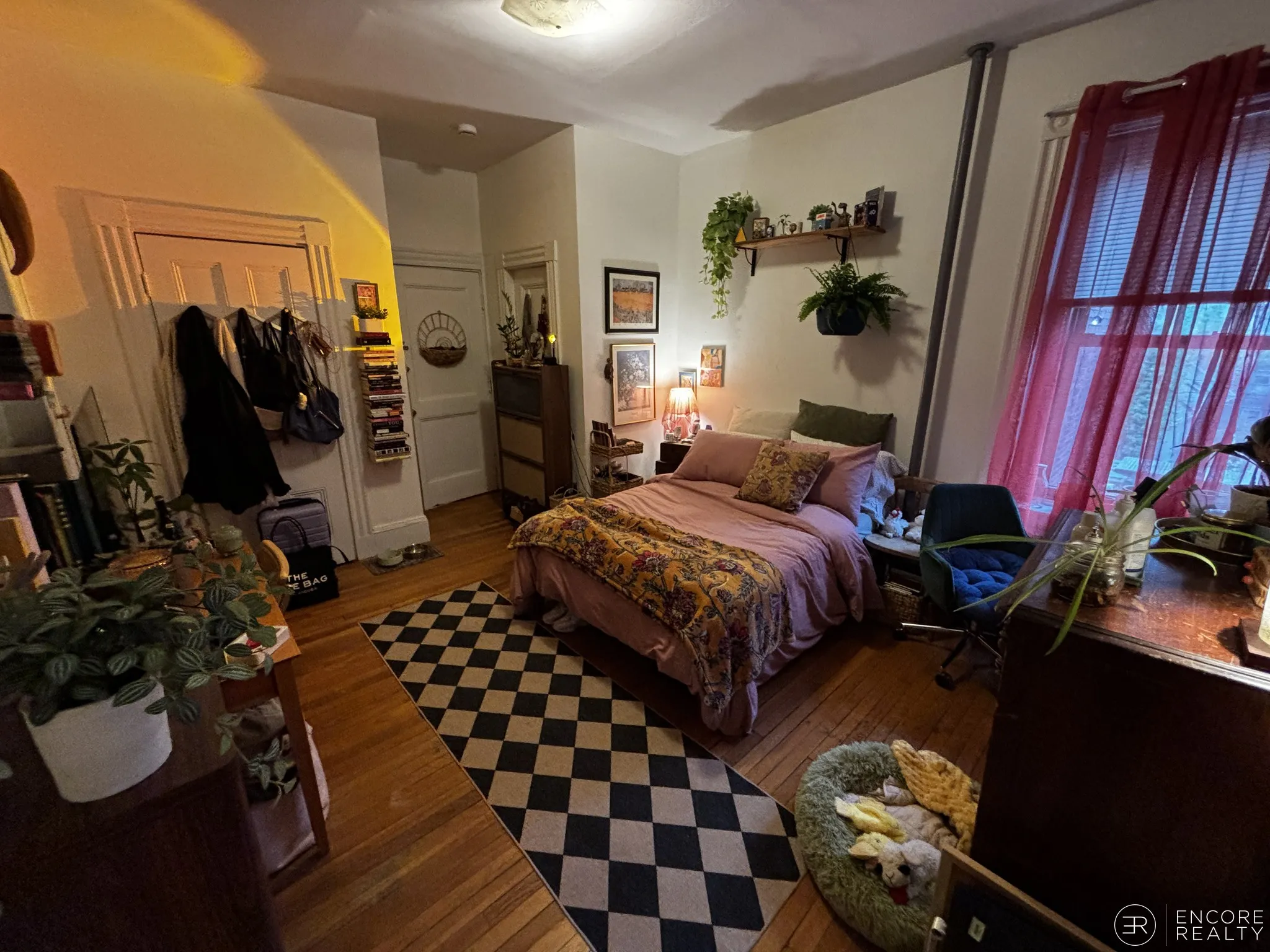 Studio bed, 1 bath apartment for rent at 16 Davis Ave Unit 3, Emerson Gardens
