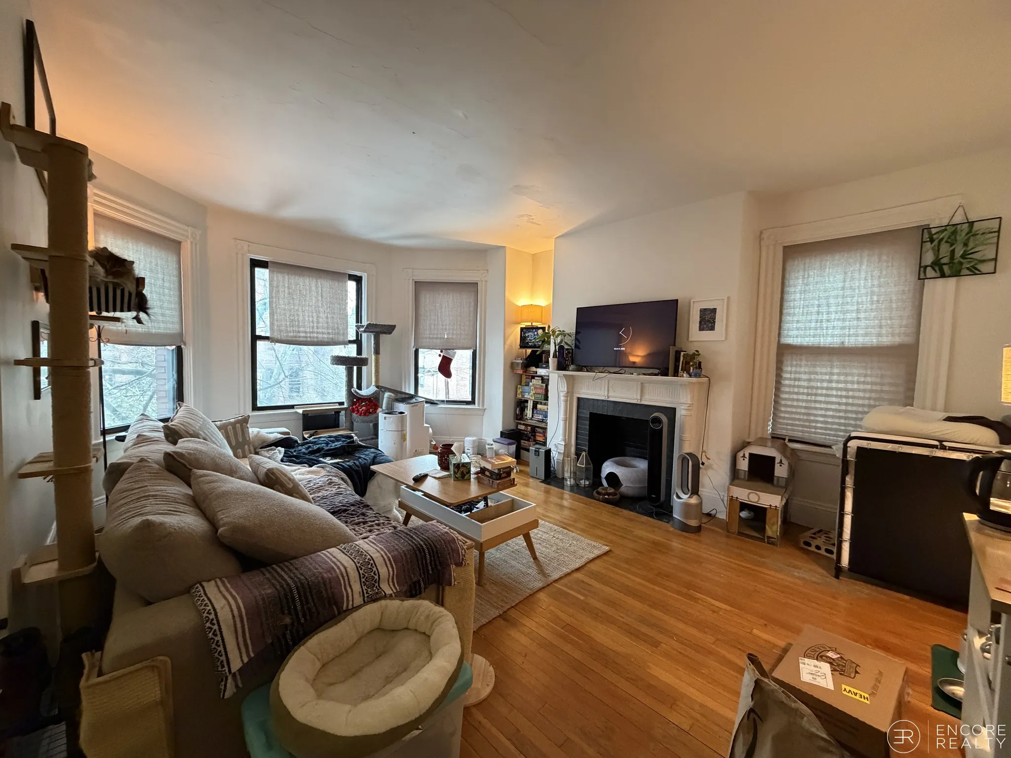 2 bed, 1 bath apartment for rent at 16 Davis Ave Unit 4, Emerson Gardens