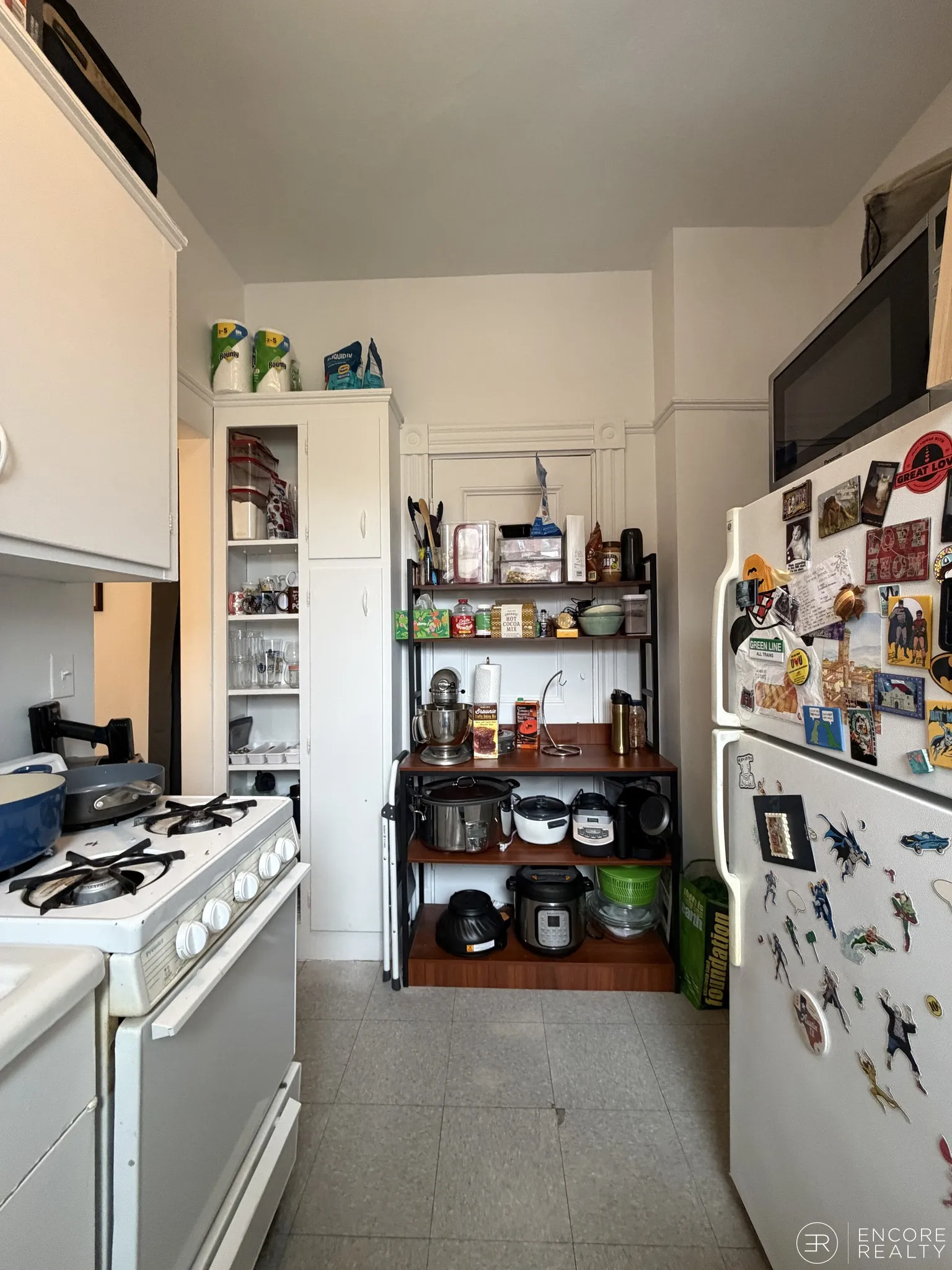 2 bed, 1 bath apartment for rent at 16 Davis Ave Unit 4, Emerson Gardens — photo 14 of 22