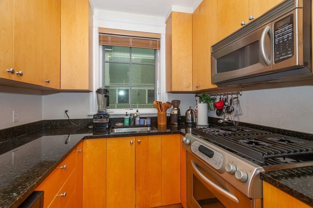 3 bed, 2 bath apartment for rent at 16 Decatur Unit 16, Cambridgeport — photo 7 of 25