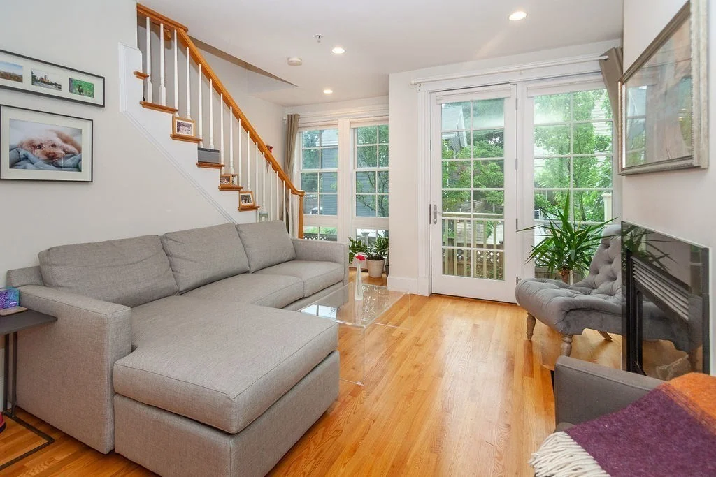 3 bed, 2 bath apartment for rent at 16 Decatur Unit 16, Cambridgeport — photo 4 of 25
