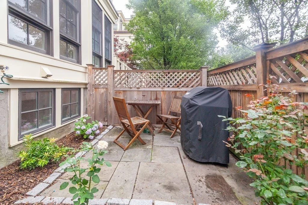 3 bed, 2 bath apartment for rent at 16 Decatur Unit 16, Cambridgeport — photo 20 of 25