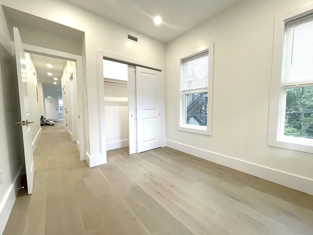 3 bed, 2 bath apartment for rent at 16 Delle Ave Unit 2, Mission Hill — photo 7 of 14