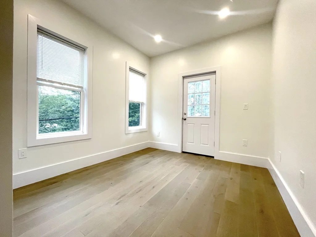 3 bed, 2 bath apartment for rent at 16 Delle Ave Unit 2, Mission Hill — photo 8 of 14