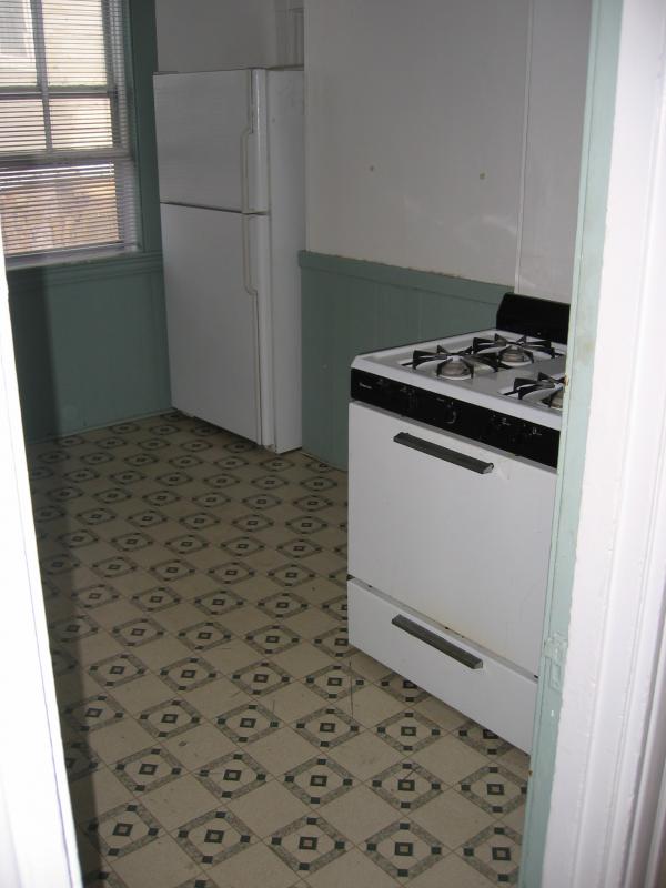 4 bed, 2 bath apartment for rent at 16 Dighton St Unit 1, Brighton — photo 8 of 19