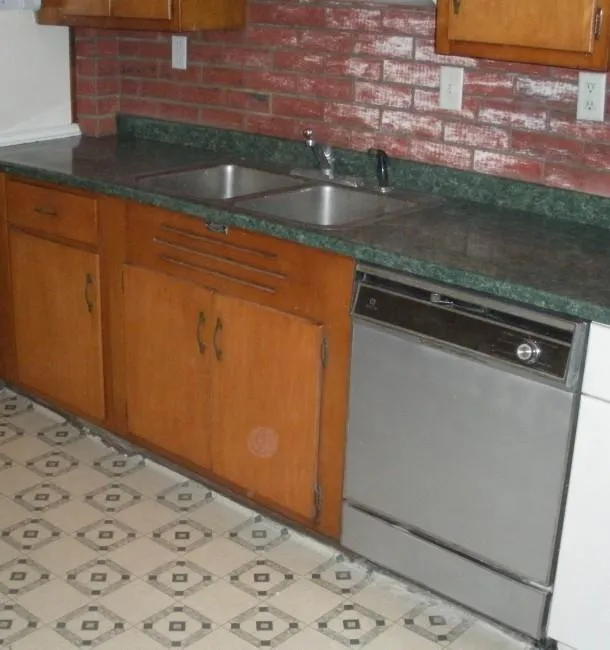 4 bed, 2 bath apartment for rent at 16 Dighton St Unit 2, Brighton — photo 4 of 7