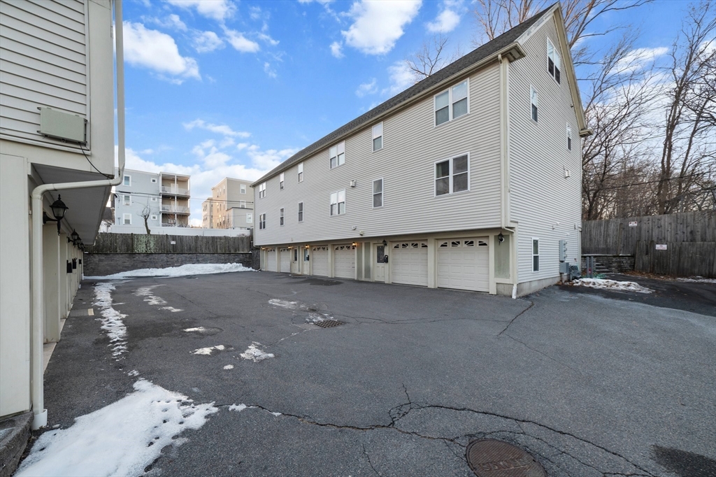 3 bed, 2 bath apartment for rent at 16 Downer Ct Unit B, Boston — photo 31 of 31