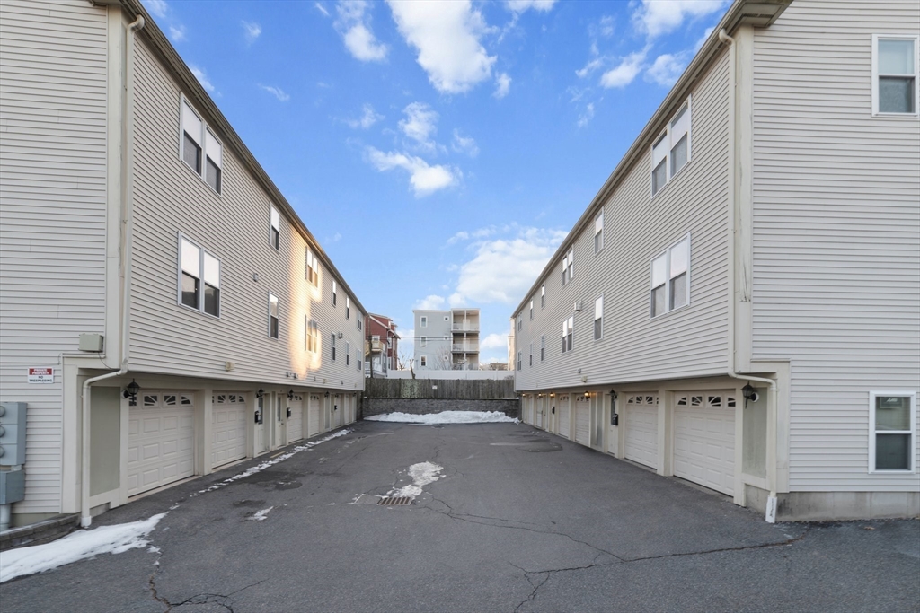 3 bed, 2 bath apartment for rent at 16 Downer Ct Unit B, Boston — photo 30 of 31