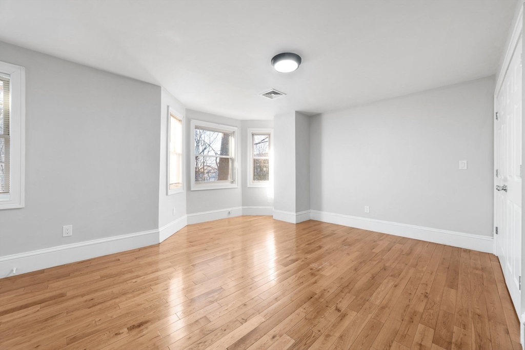 3 bed, 2 bath apartment for rent at 16 Downer Ct Unit B, Boston — photo 21 of 31