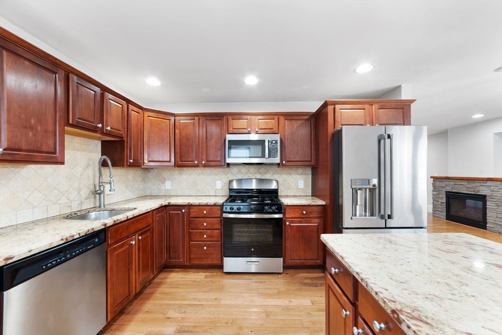 3 bed, 2 bath apartment for rent at 16 Downer Ct Unit B, Boston — photo 12 of 31