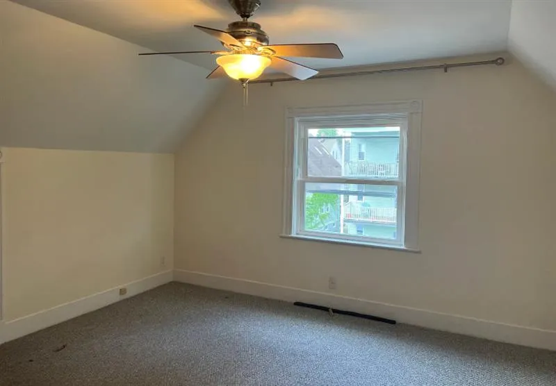 3 bed, 1 bath apartment for rent at 16 Edward Sullivan Rd Unit 2, Strawberry Hill — photo 14 of 20