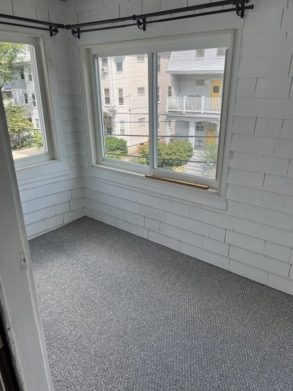 3 bed, 1 bath apartment for rent at 16 Edward Sullivan Rd Unit N/A, Strawberry Hill — photo 10 of 10