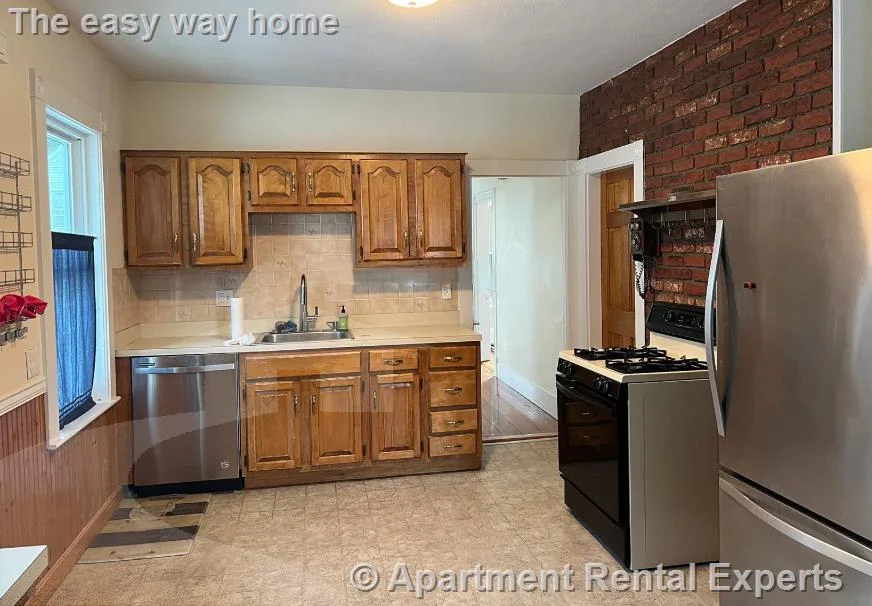3 bed, 1 bath apartment for rent at 16 Edward T Sullivan Rd, West Cambridge — photo 4 of 20