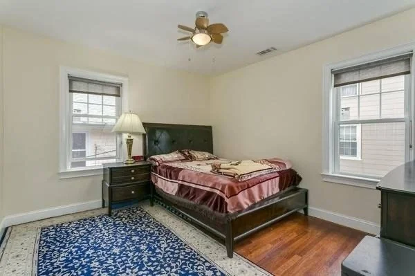 3 bed, 1 bath apartment for rent at 16 Eliot Crescent Unit 1, Chestnut Hill — photo 2 of 10
