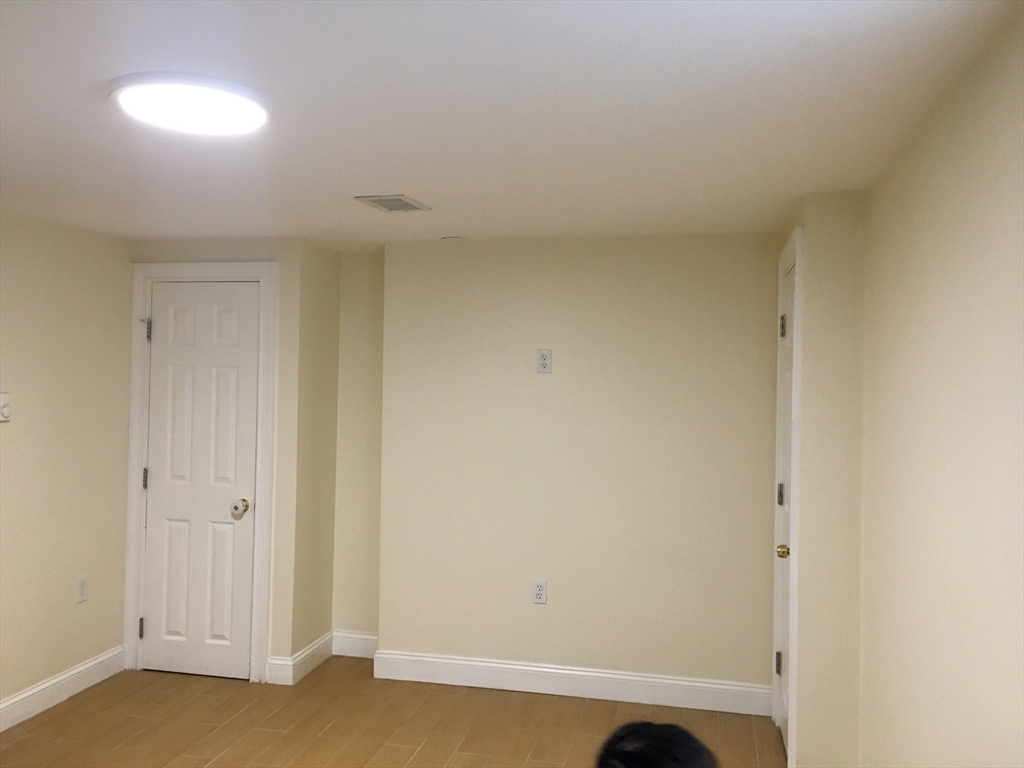 3 bed, 1 bath apartment for rent at 16 Eliot Crescent Unit A, Brookline — photo 7 of 13