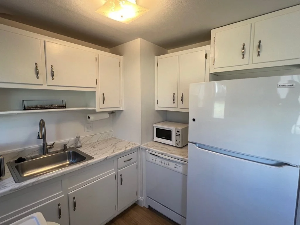 3 bed, 1 bath apartment for rent at 16 Eliot Rd Unit 16, Bedford — photo 24 of 32