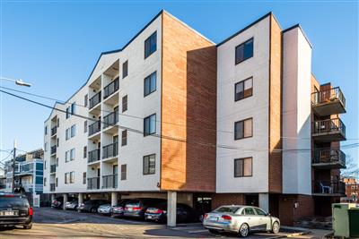 3 bed, 2 bath apartment for rent at 16 Elmer St Unit 1, Riverside
