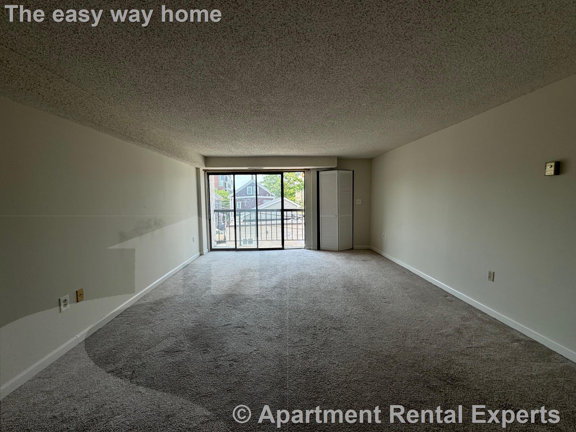 2 bed, 2 bath apartment for rent at 16 Elmer St Unit 303, Riverside — photo 5 of 12