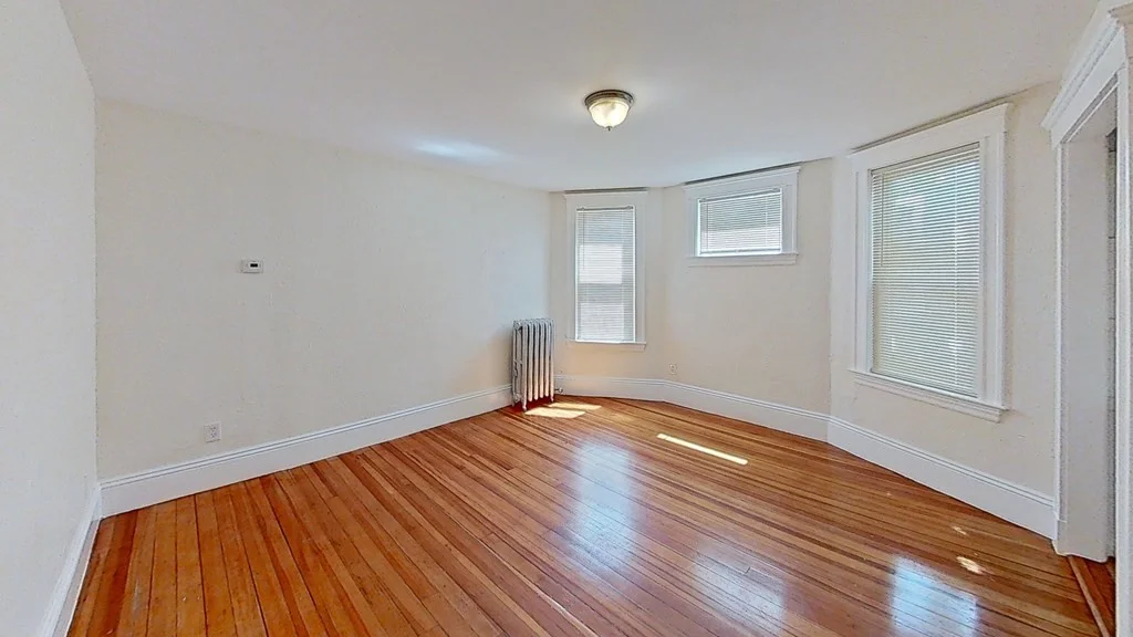 3 bed, 1 bath apartment for rent at 16 Elmhurst St Unit 3, Dorchester — photo 15 of 26