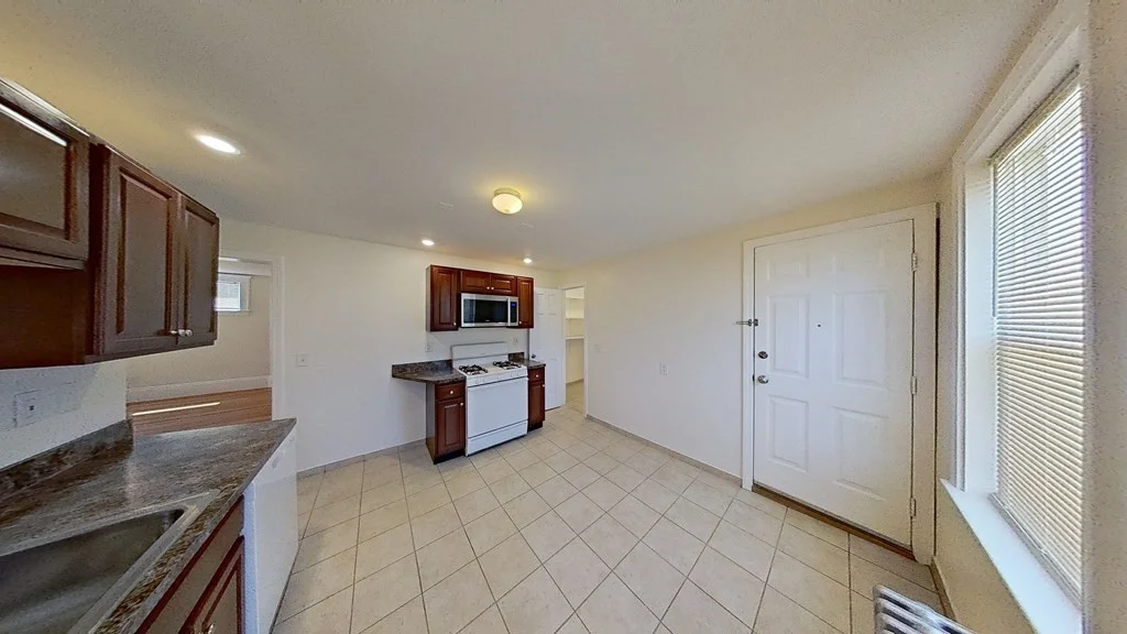 3 bed, 1 bath apartment for rent at 16 Elmhurst St Unit 3, Dorchester — photo 7 of 26