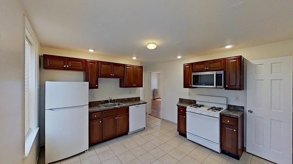 3 bed, 1 bath apartment for rent at 16 Elmhurst St Unit 3, Dorchester — photo 6 of 26