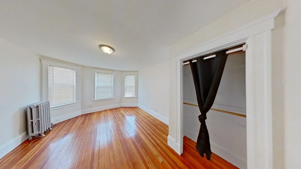 3 bed, 1 bath apartment for rent at 16 Elmhurst St Unit 3, Dorchester — photo 12 of 26